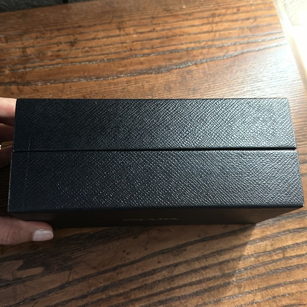 NIB PRADA GLASSES CASE - Picture 5 of 10